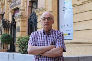 Elías Fereres, catedrático de Producción Vegetal, profesor de la Escuela Técnica Superior de Ingeniería Agronómica y de Montes de la Universidad de Córdoba e investigador del Instituto de Agricultura Sostenible del CSIC.