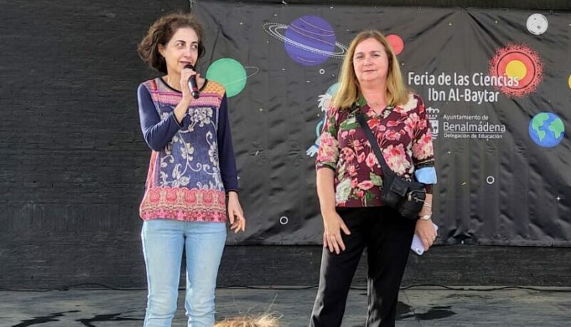 Rosa Arcos y María Dolores Gómez Beltrán, coordinadoras de la Feria.