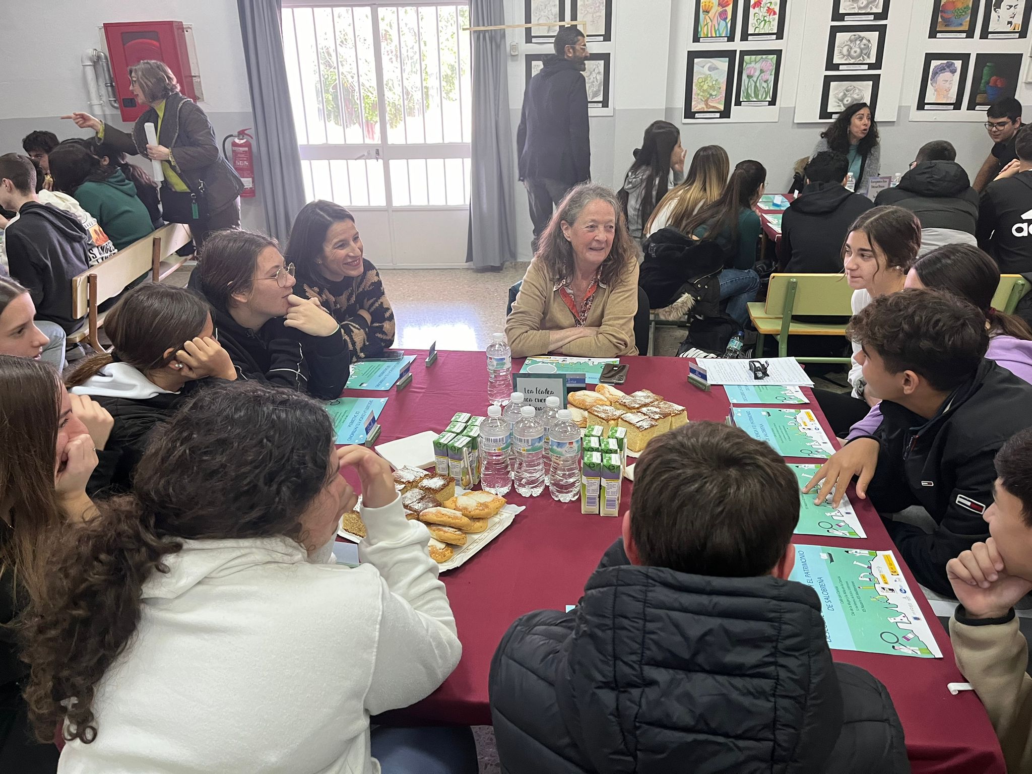 Café con ciencia celebrado en Salobreña (Granada) con motivo del Día de la Mujer y la Niña en la Ciencia 2024