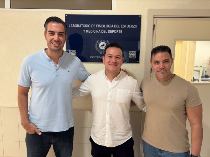 Parte del equipo científico, de izquierda da derecha: Javier Benítez Porres (UMA), Diego A. Bonilla (DBSS Colombia) y Salvador Vargas Molina (UMA).